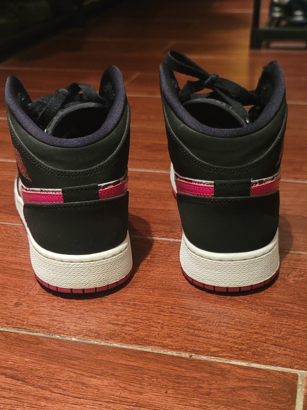 Jordan - Picture 4 of 5